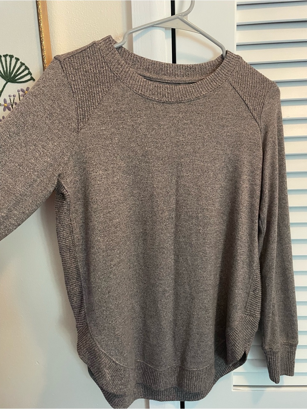 Maurices Heathered Gray Crewneck Sweater